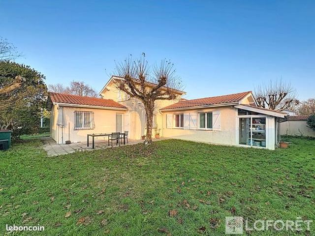 Maison 6 pièces 143 m²