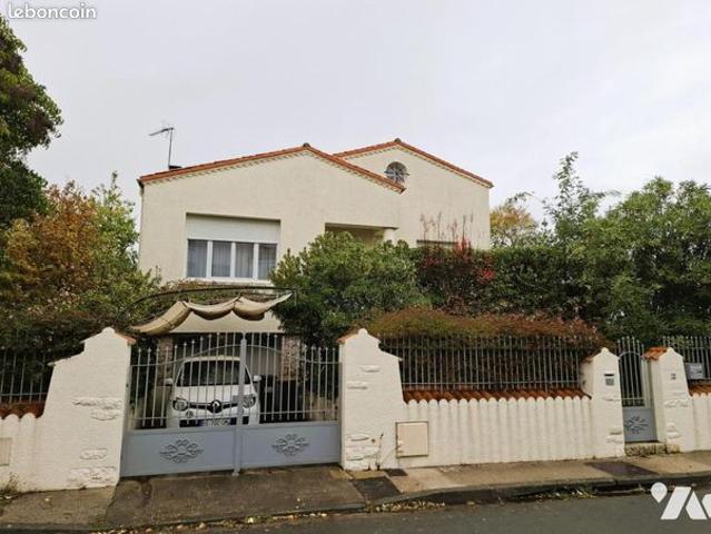 Maison 6 pièces 142 m²