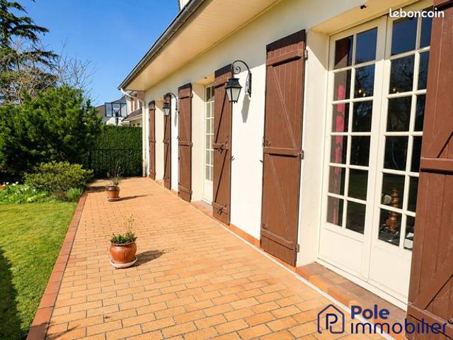 Maison 6 pièces 142 m²