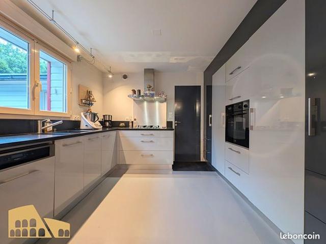 Maison 6 pièces 142 m²
