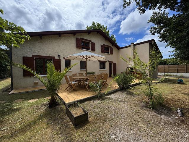 Maison 6 pièces 142 m²