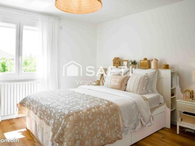 Maison 6 pièces 146 m²