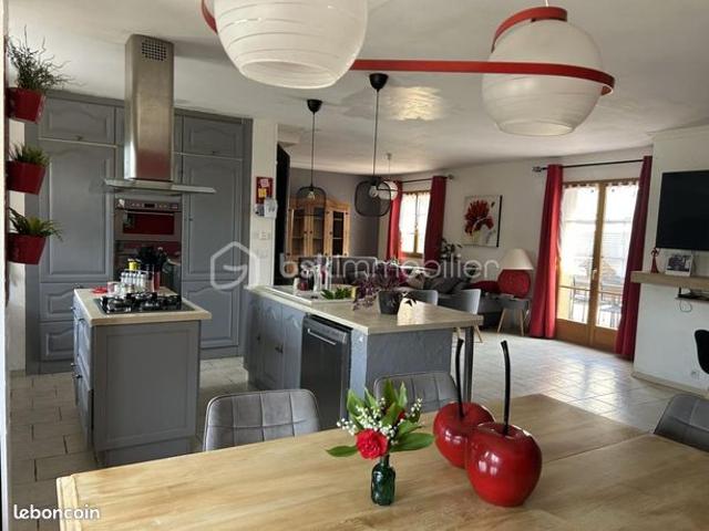Maison 6 pièces 142 m²