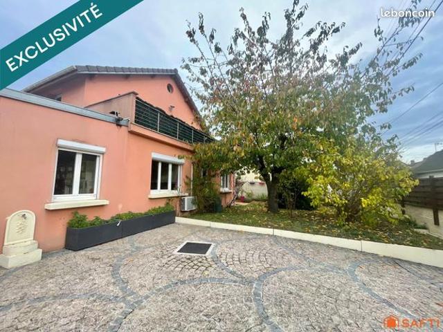 Maison 6 pièces 142 m²