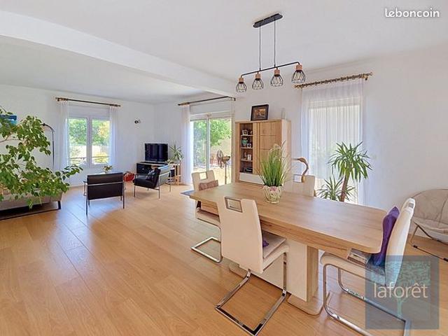 Maison 6 pièces 142 m²