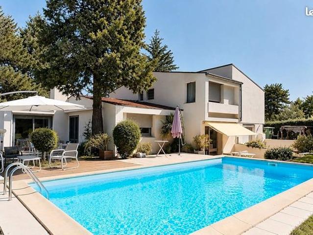 Maison 6 pièces 142 m²