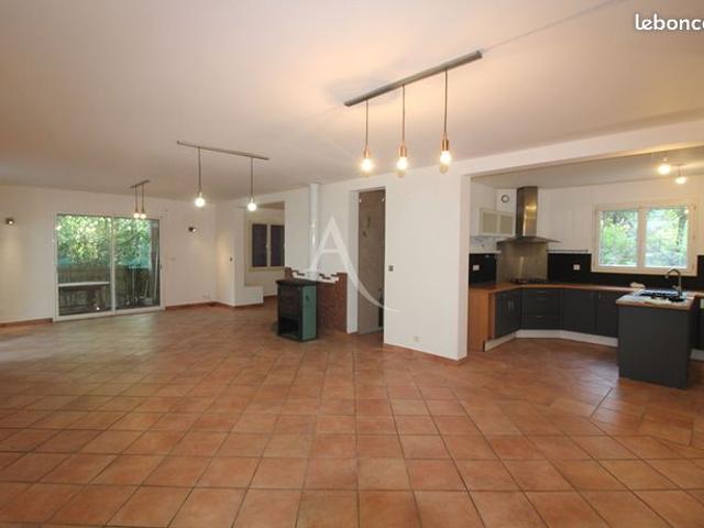Maison 6 pièces 142 m²