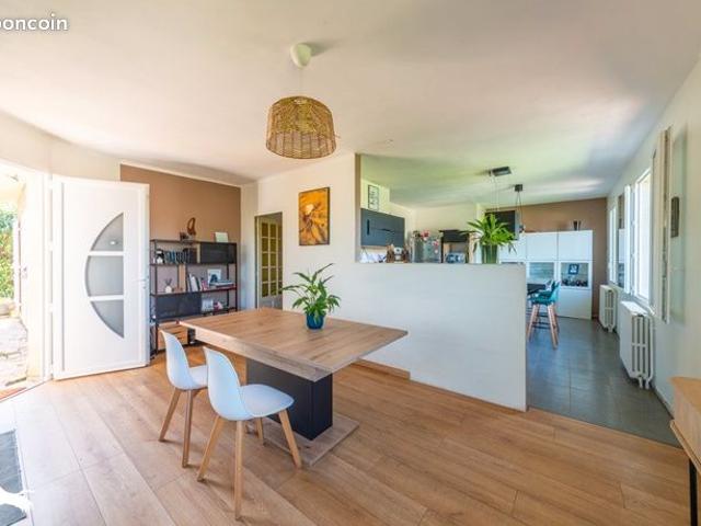 Maison 6 pièces 143 m²