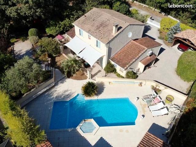 Maison 6 pièces 143 m²
