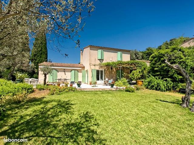 Maison 6 pièces 143 m²