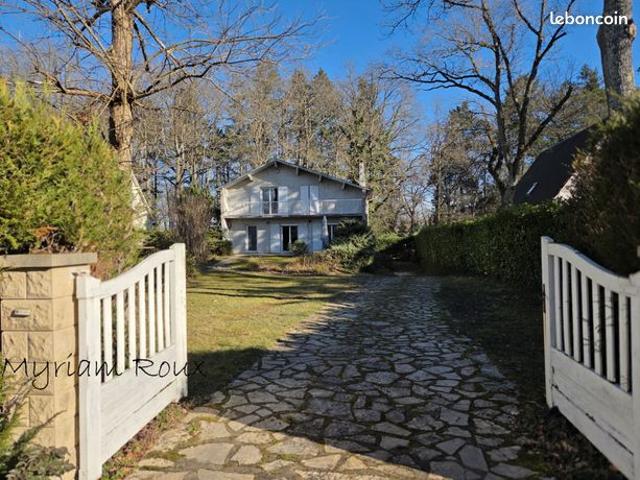 Maison 6 pièces 143 m²