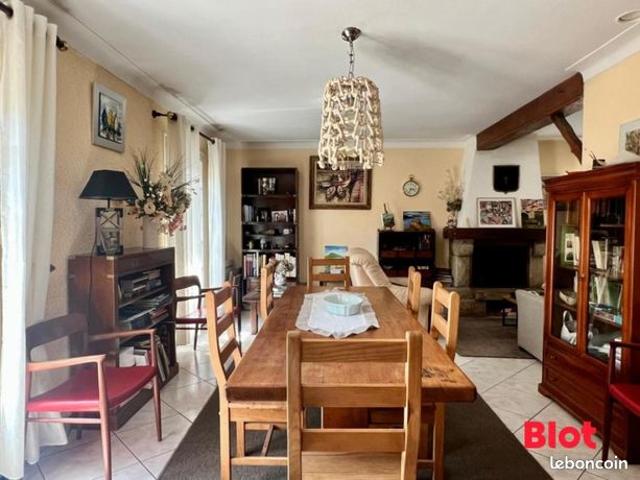 Maison 6 pièces 143 m²