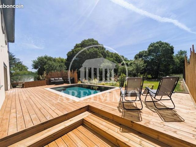 Maison 6 pièces 143 m²