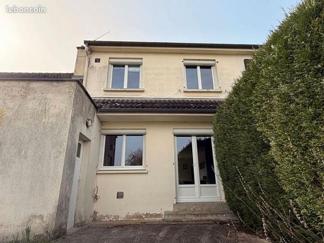 Maison 6 pièces 143 m²