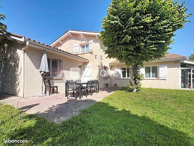 Maison 6 pièces 143 m²