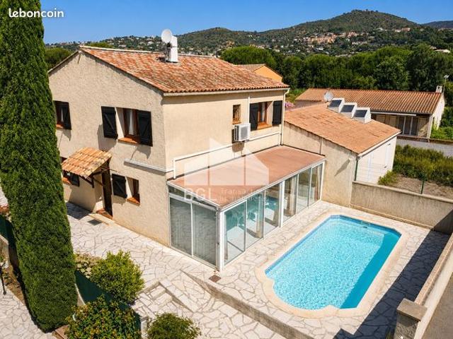 Maison 6 pièces 143 m²