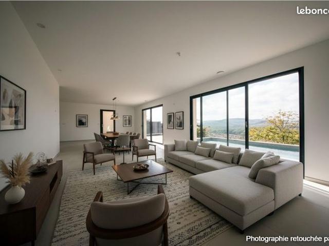 Maison 6 pièces 143 m²
