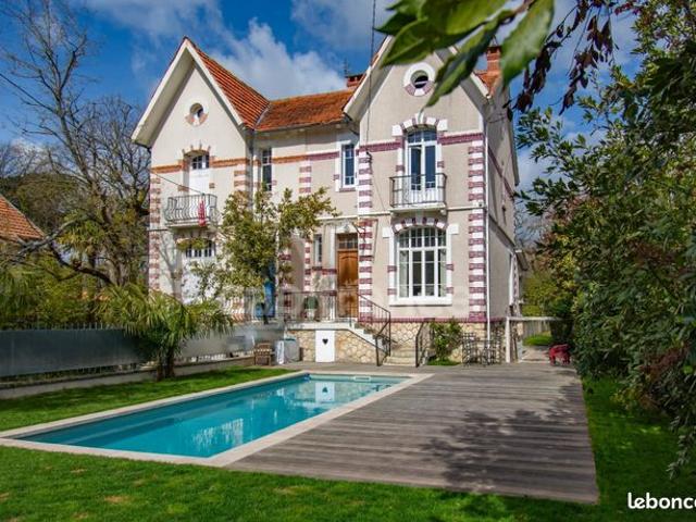 Maison 6 pièces 143 m²