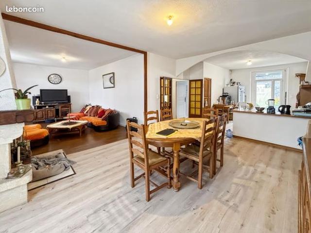 Maison 6 pièces 143 m²