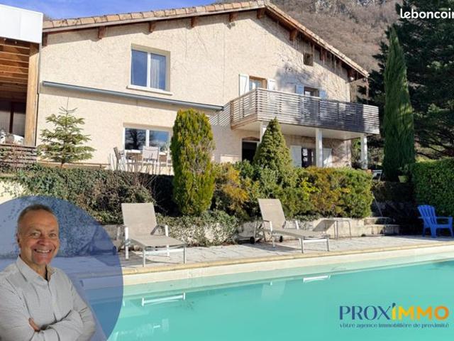 Maison 6 pièces 143 m²
