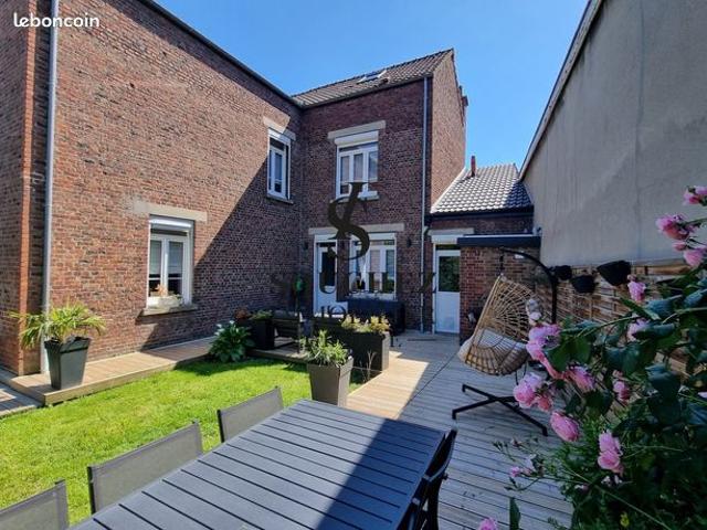 Maison 6 pièces 143 m²
