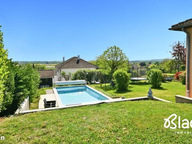 Maison 6 pièces 143 m²