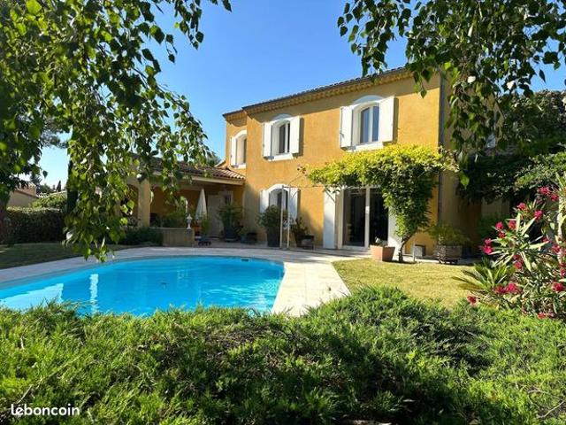 Maison 6 pièces 143 m²