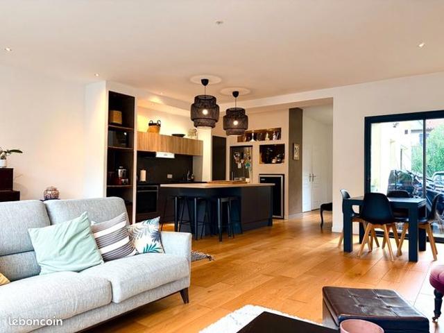 Maison 6 pièces 154 m²