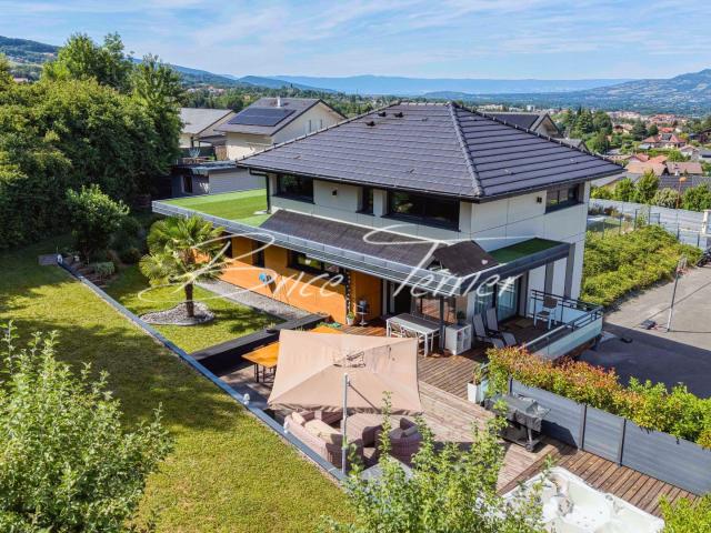 Maison 6 pièces 154 m²