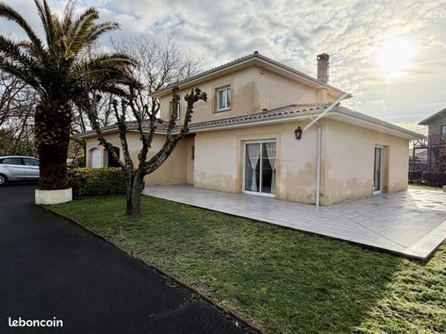 Maison 6 pièces 154 m²