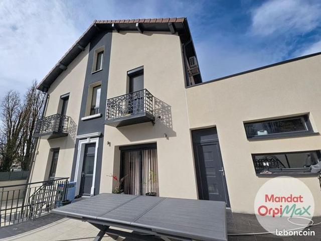 Maison 6 pièces 154 m²
