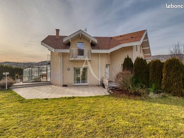 Maison 6 pièces 154 m²