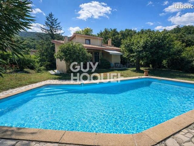 Maison 6 pièces 155 m²