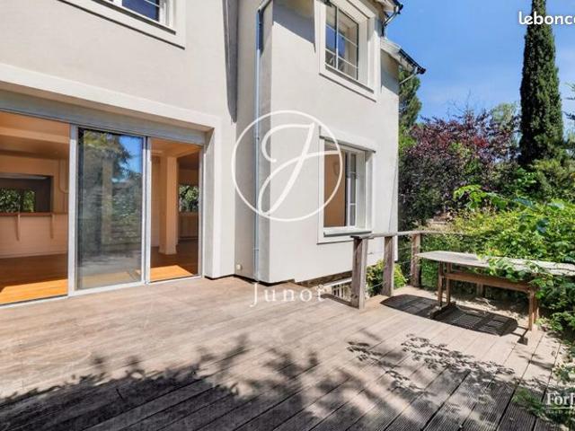 Maison 6 pièces 155 m²