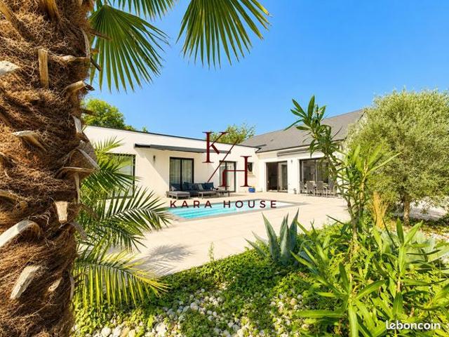 Propriété 6 pièces 157 m²