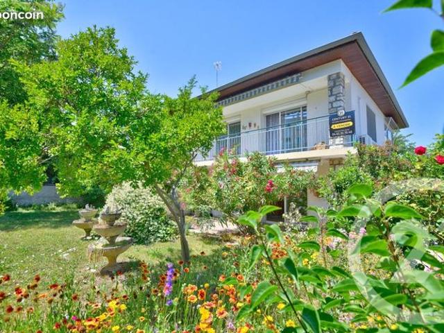 Maison 6 pièces 155 m²