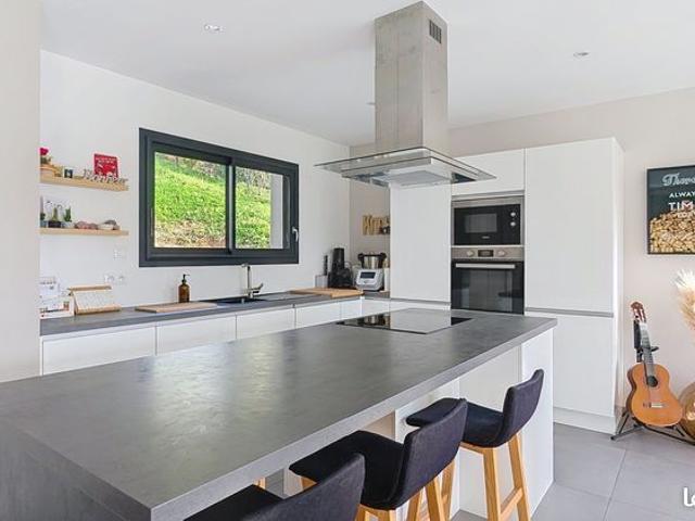 Maison 6 pièces 155 m²