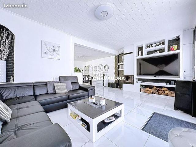 Maison 6 pièces 155 m²