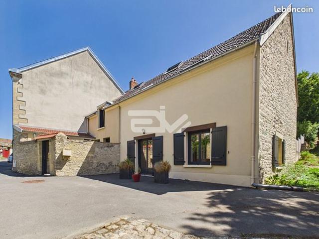 Maison 6 pièces 155 m²