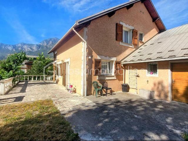 Maison 6 pièces 155 m²