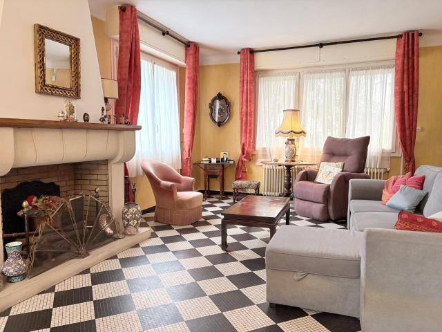 Maison 6 pièces 150 m²