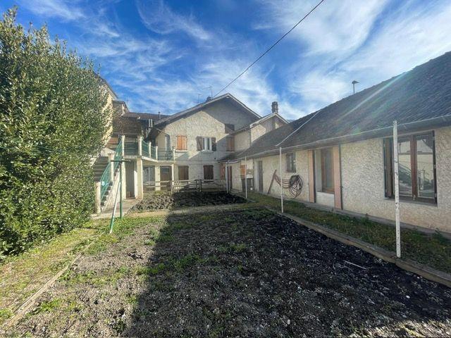 Maison 6 pièces 151 m²