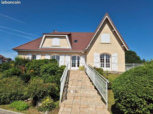 Maison 6 pièces 155 m²