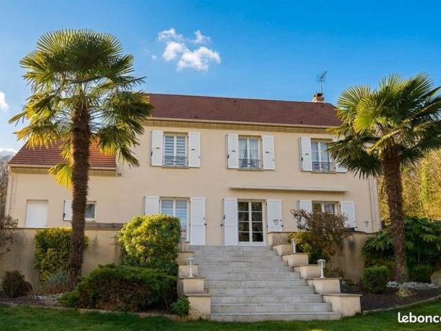 Maison 6 pièces 155 m²