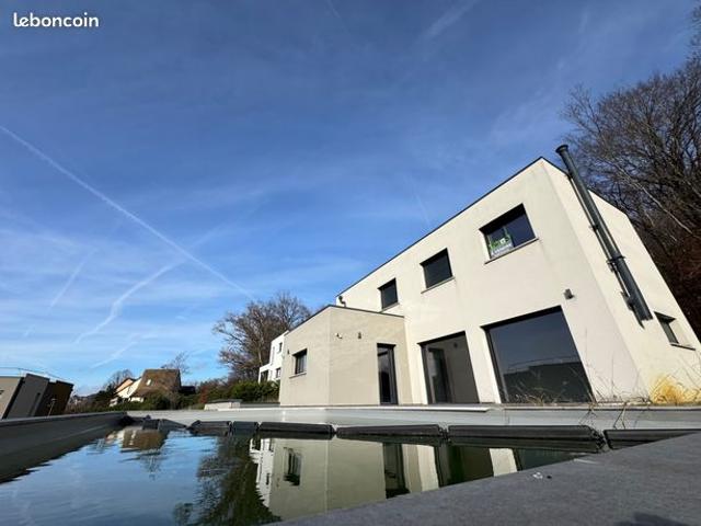 Maison 6 pièces 155 m²