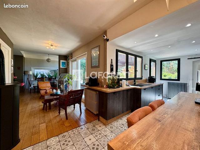 Maison 6 pièces 155 m²