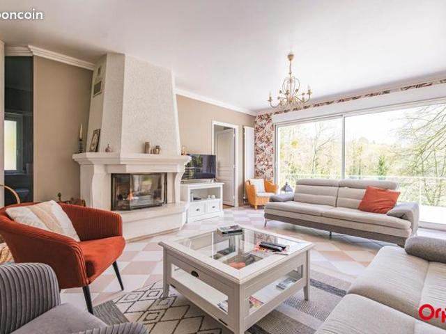 Maison 6 pièces 155 m²