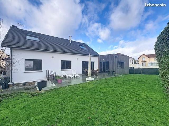 Maison 6 pièces 180 m²