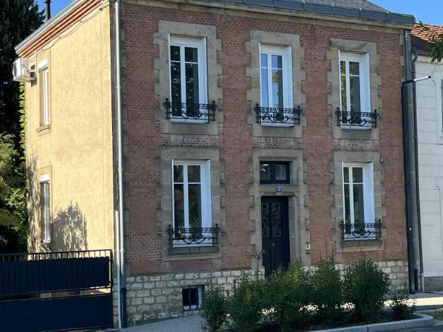 Maison 6 pièces 155 m²