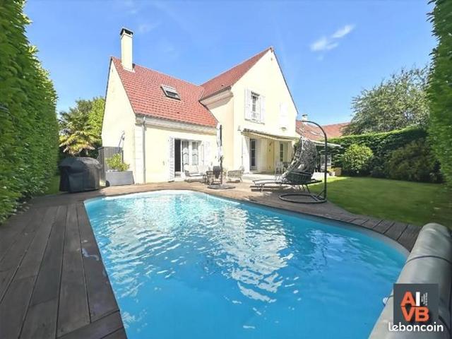 Maison 6 pièces 155 m²